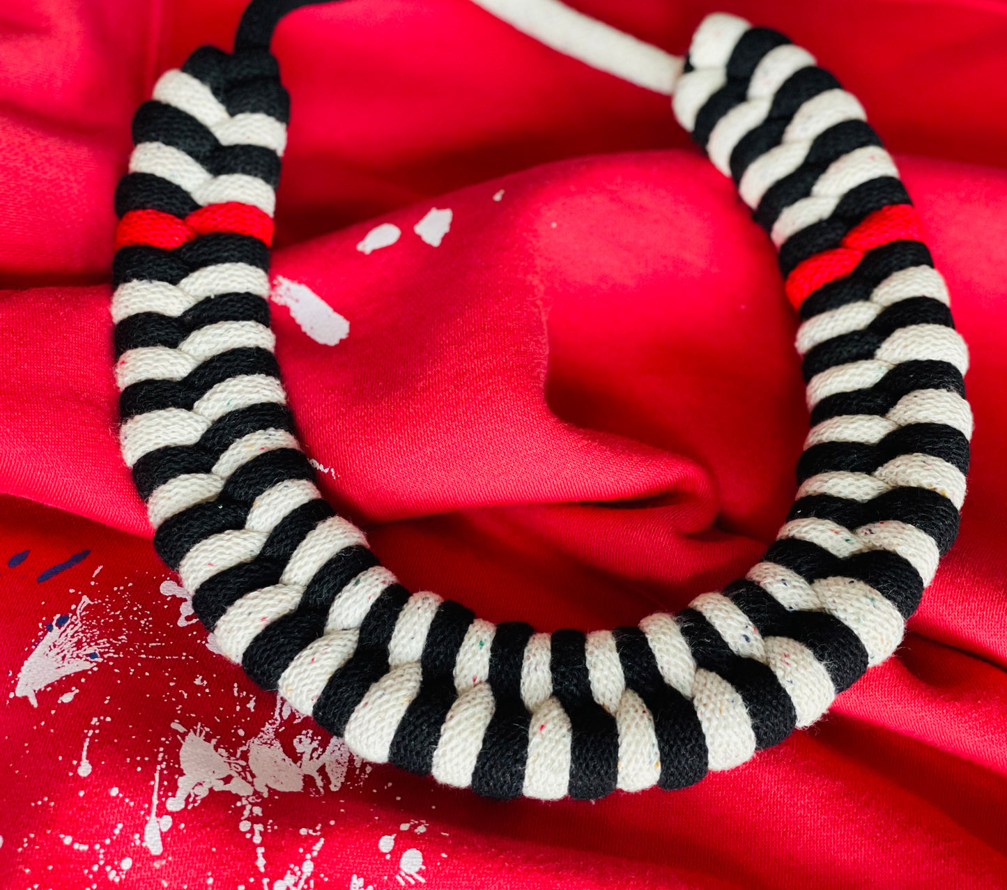 Siggy colier zebra